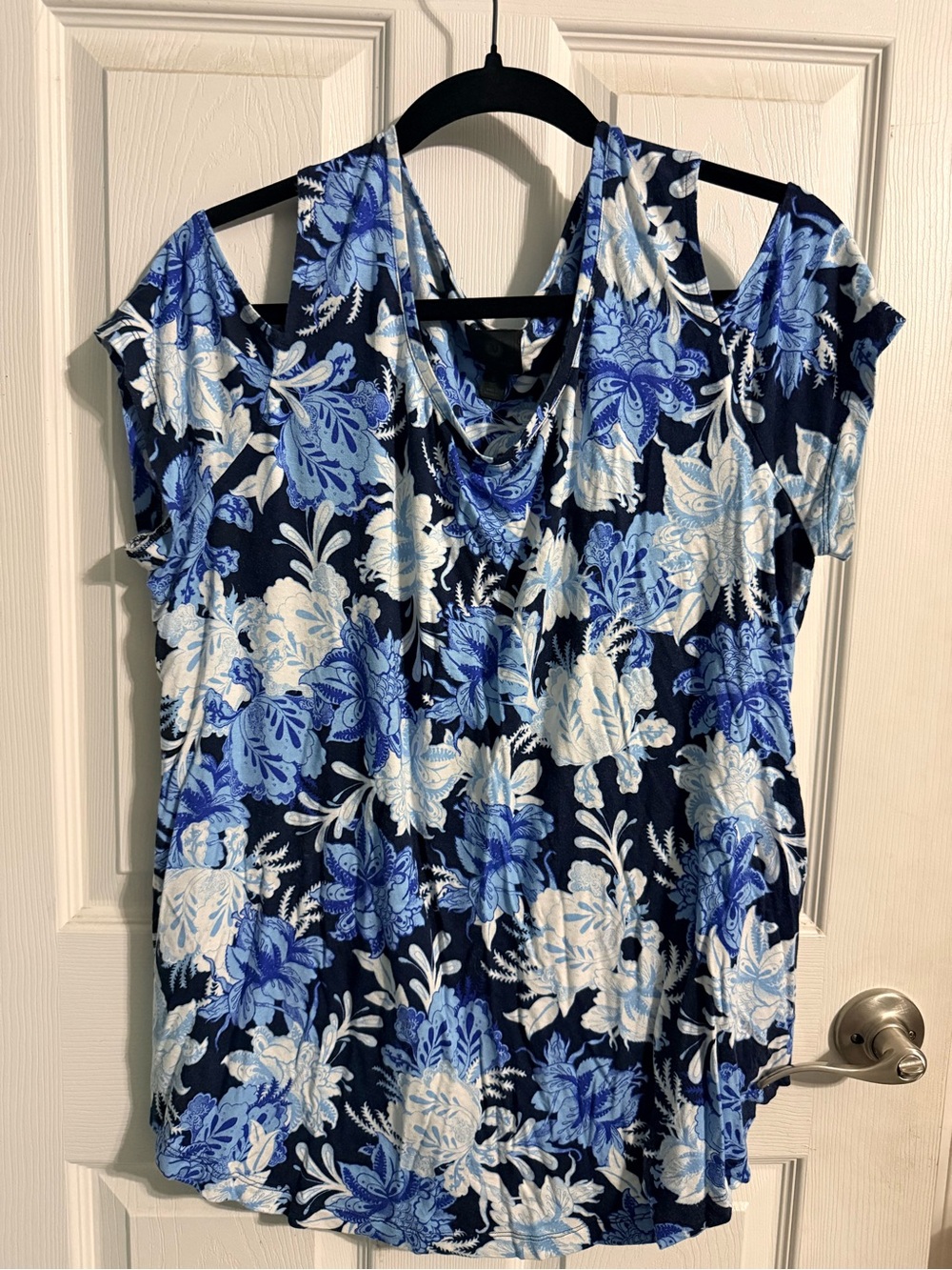JM Collection Navy and Light Blue Floral Cold-Shoulder Top